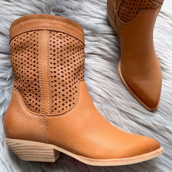 Dolce Vita Shoes - Dolce Vita NEW Union Western Boots in Mocha 6